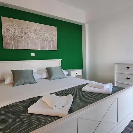 Tianni Apartment